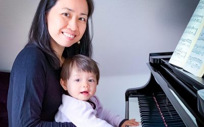 28.11.2021 – KONZERT: Yin Chiang (Klavier) präsentiert das „Babykonzert“ – W. A. Mozart und J. Cage für ganz Kleine und ihre Eltern