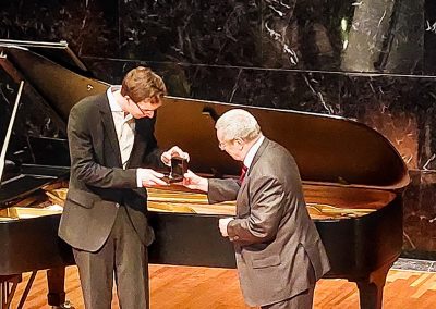 Preisträger Knut Hanßen und Dr. Stephan Eisel bei der Preisverleihung des Beethoven-Rings 2021